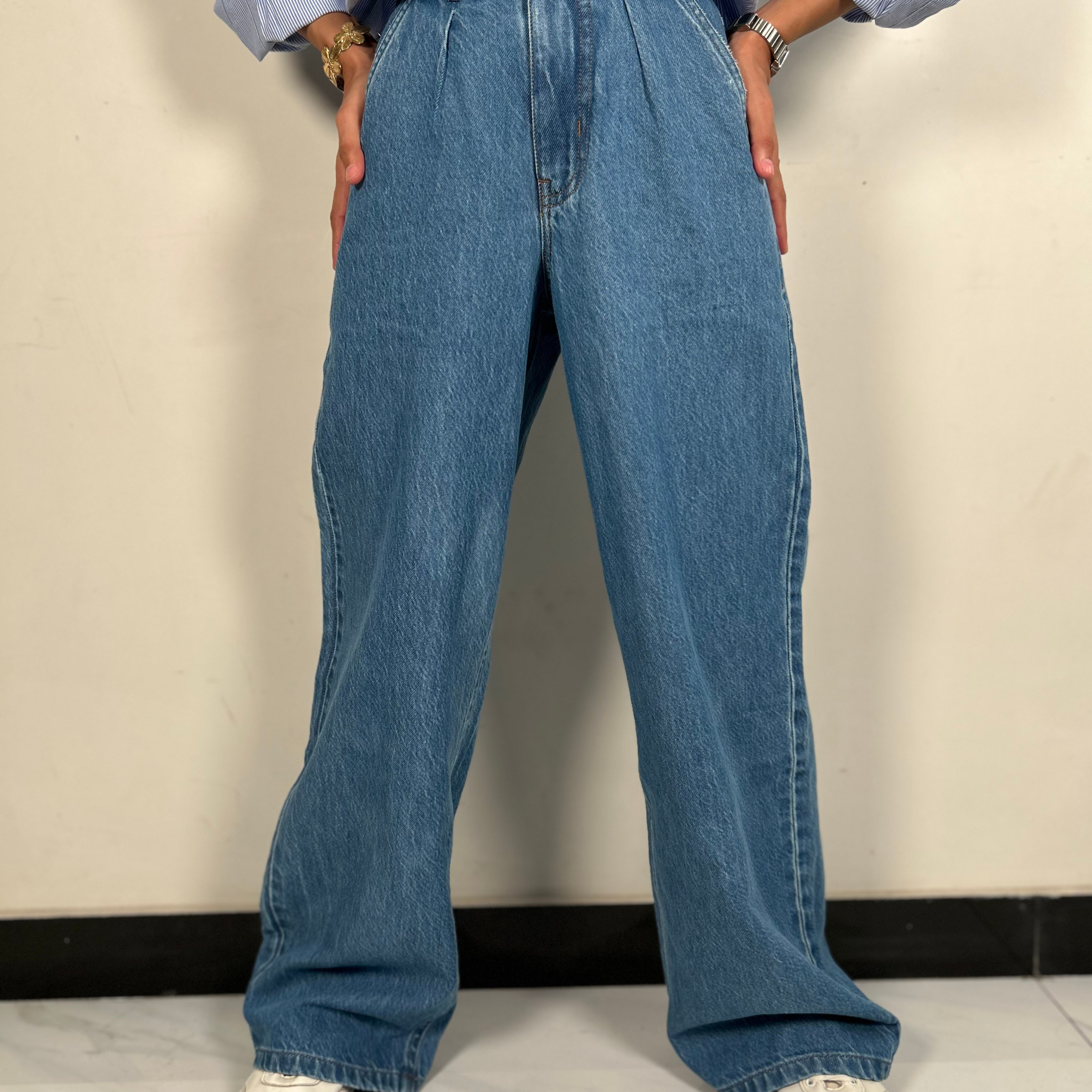 Loose Fit Denim Jeans – Effortless Cool with Timeless Appeal