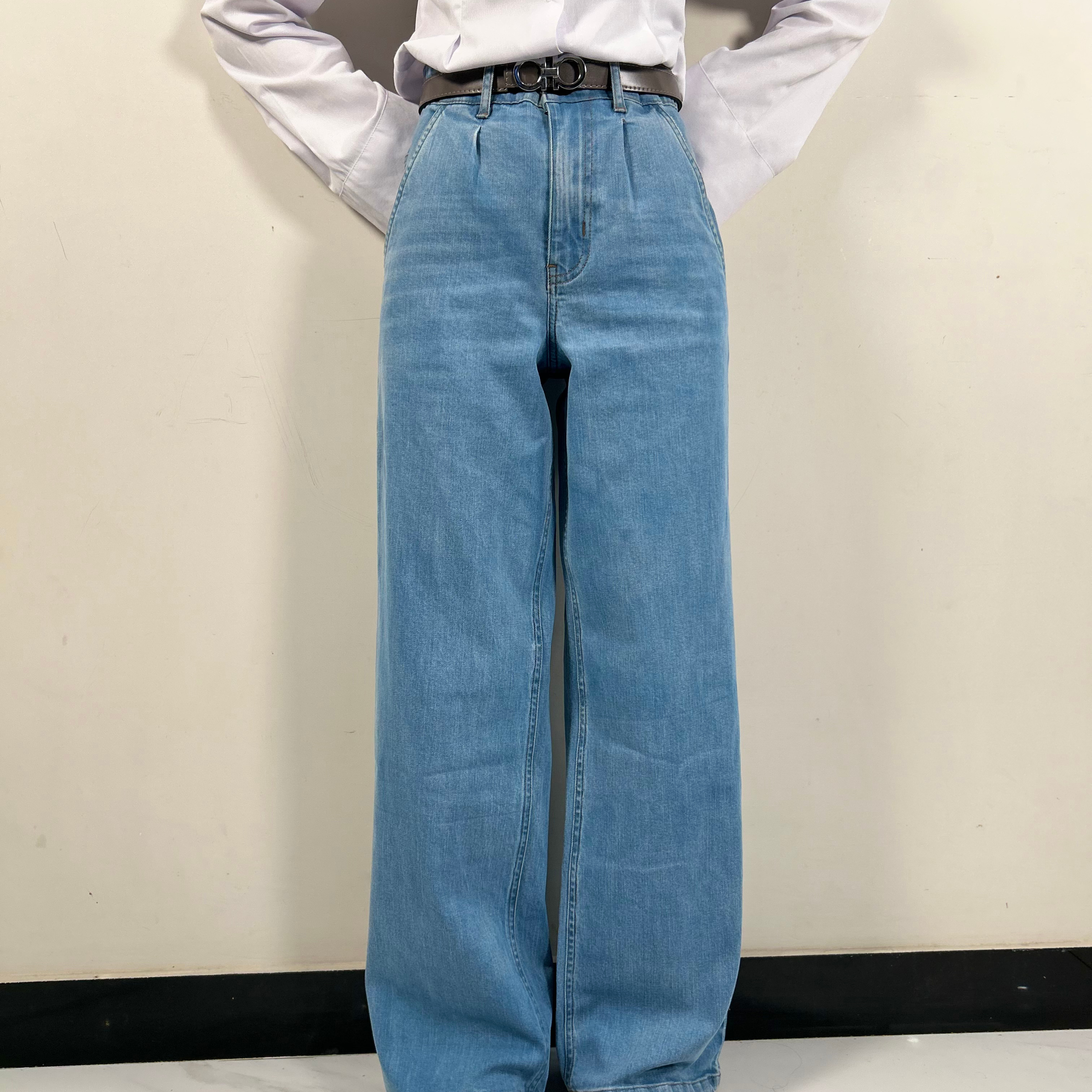 High-Rise Wide Leg Stretch Denim – Effortless Comfort, Elevated Style