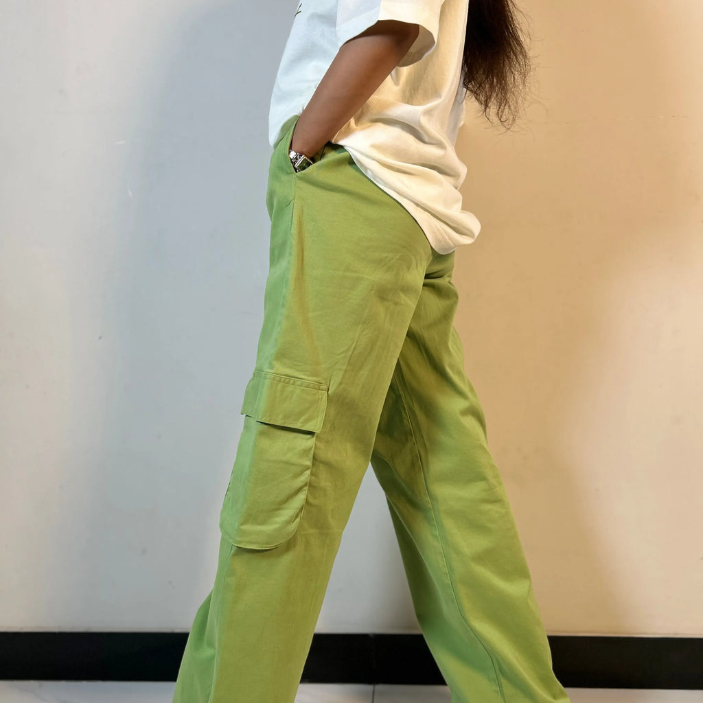 Green High-Waist Twill Cargo – Women’s Fit