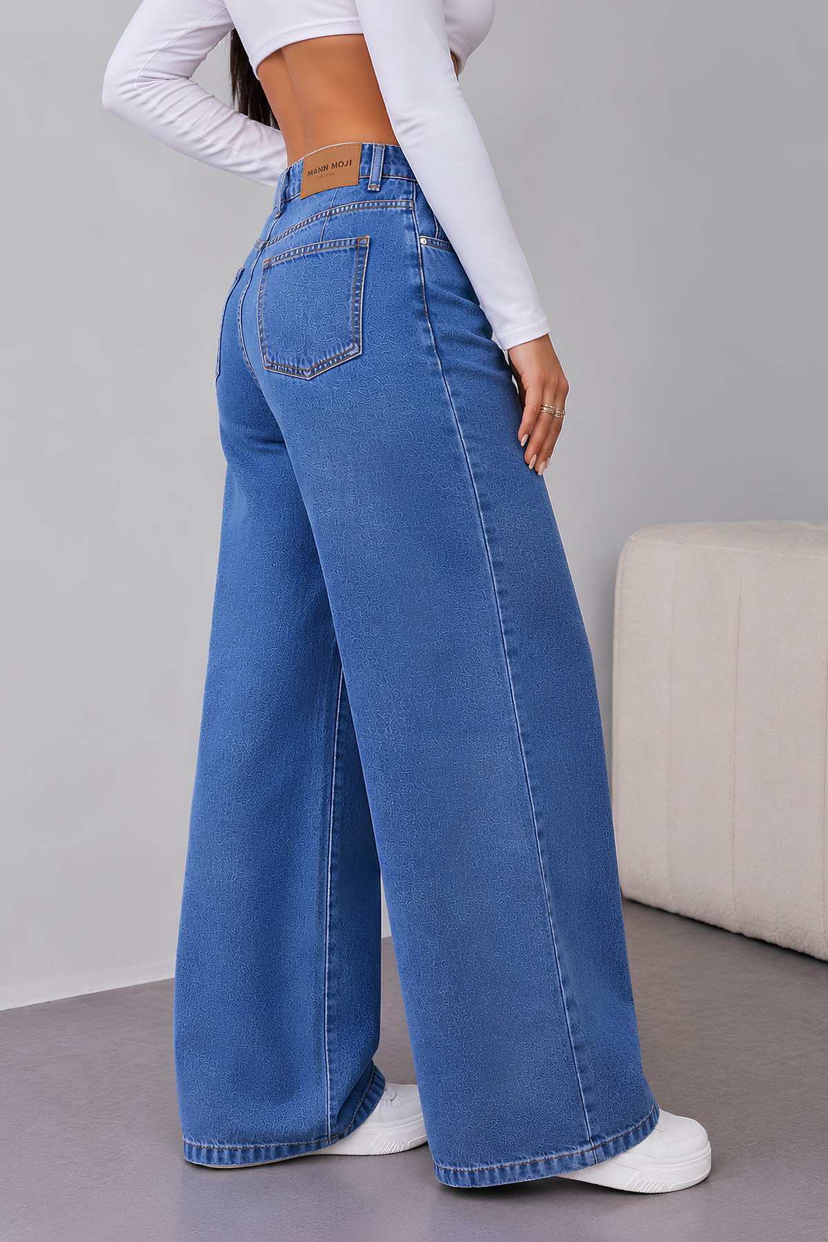 High rise wide-leg denim Pants Side view for women in Pakistan - MannMoji